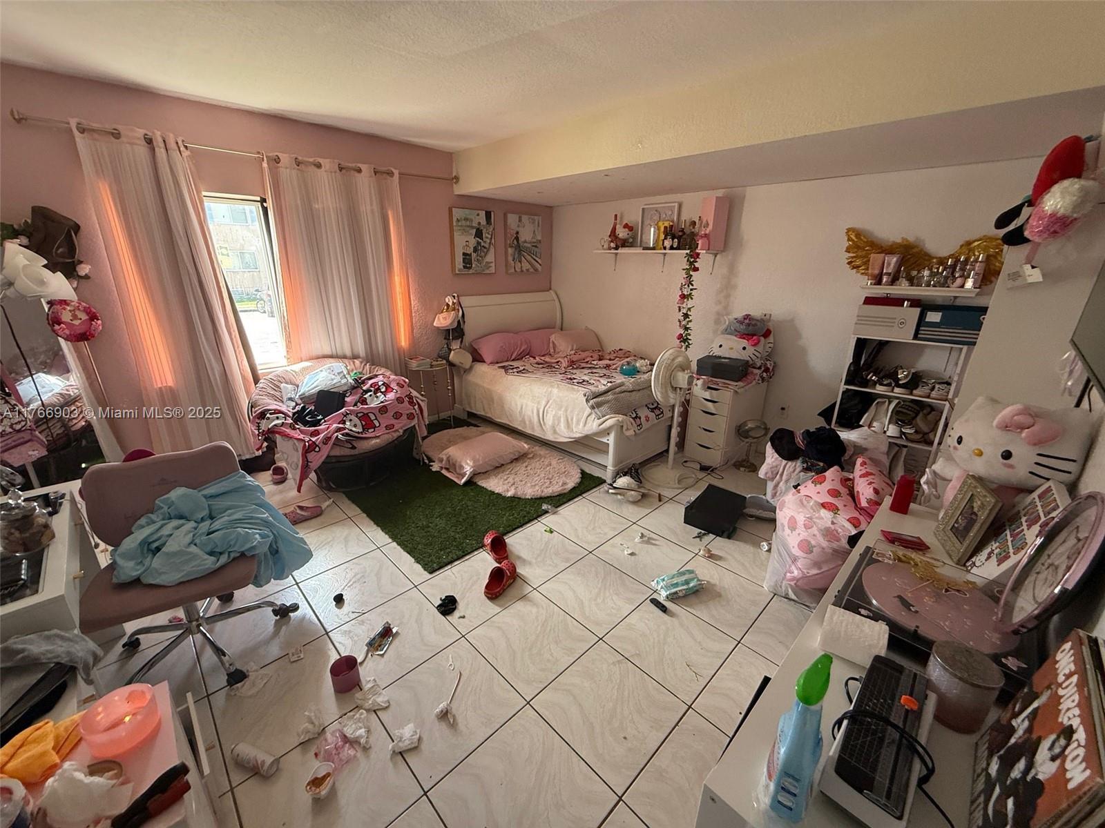 Listing Photo 10