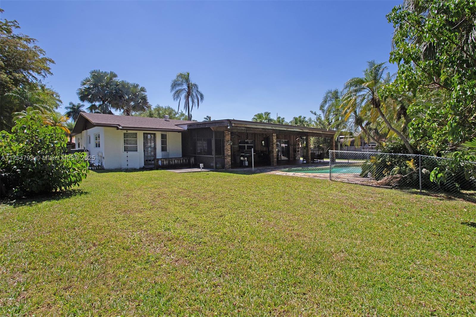 Listing Photo 25