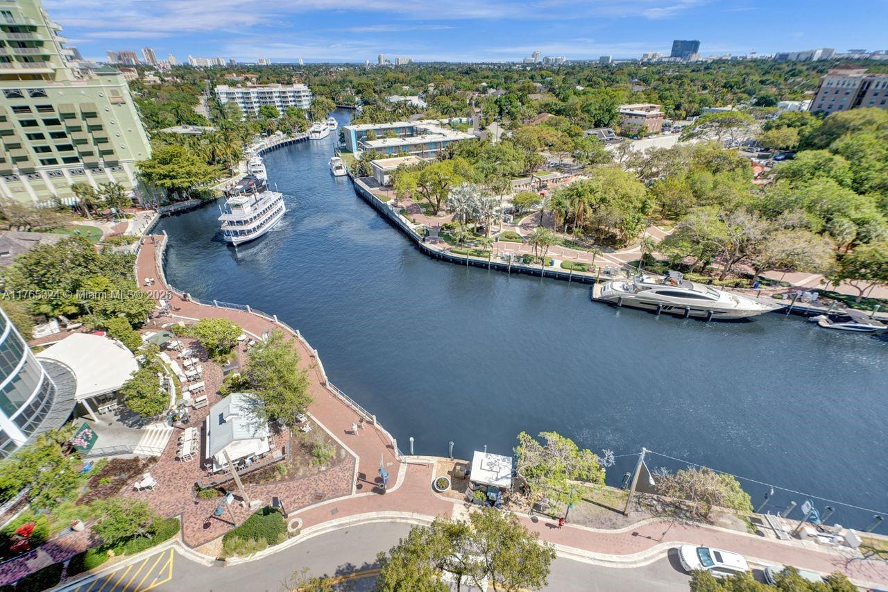 Apartamento à Venda em Fort Lauderdale, FL