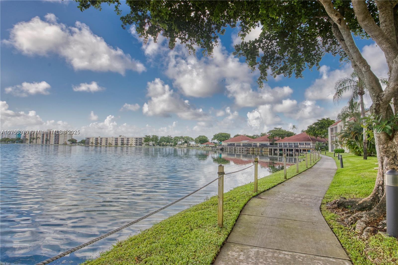 109 Lake Emerald Dr #304, Oakland Park, Florida image 5