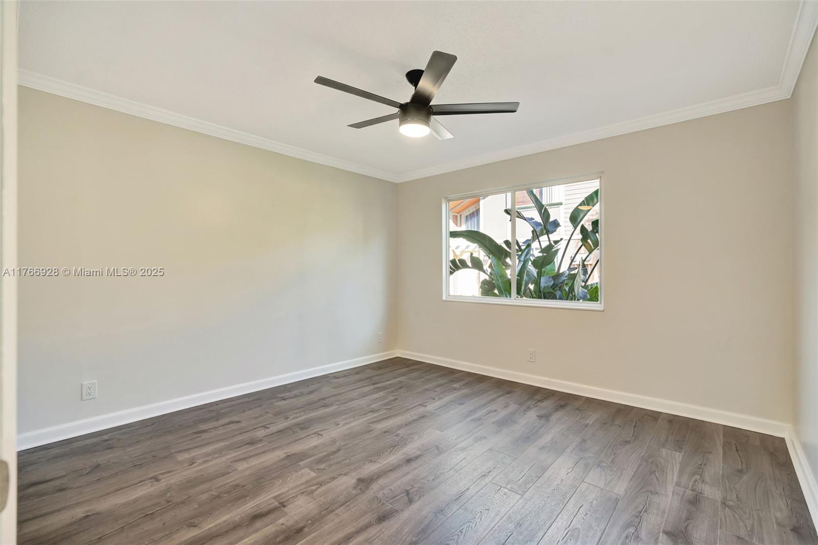 141 Maplecrest Cir, Jupiter, Florida image 37