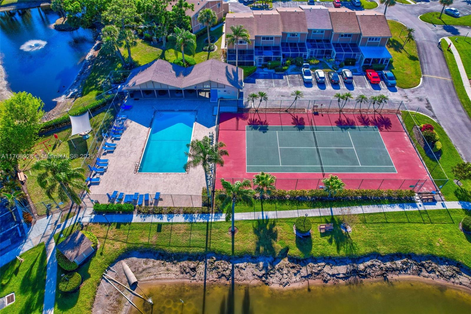 141 Maplecrest Cir, Jupiter, Florida image 46