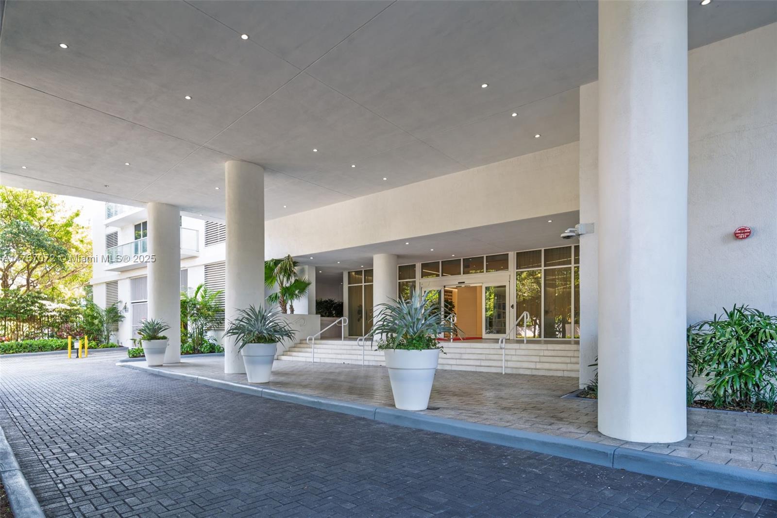 4250 Biscayne Blvd #916, Miami FL 33137