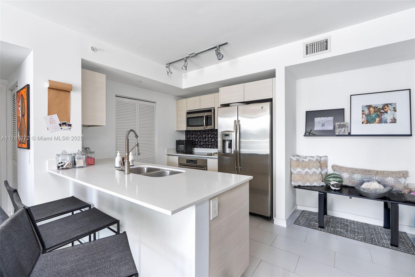 4250 Biscayne Blvd #916, Miami FL 33137