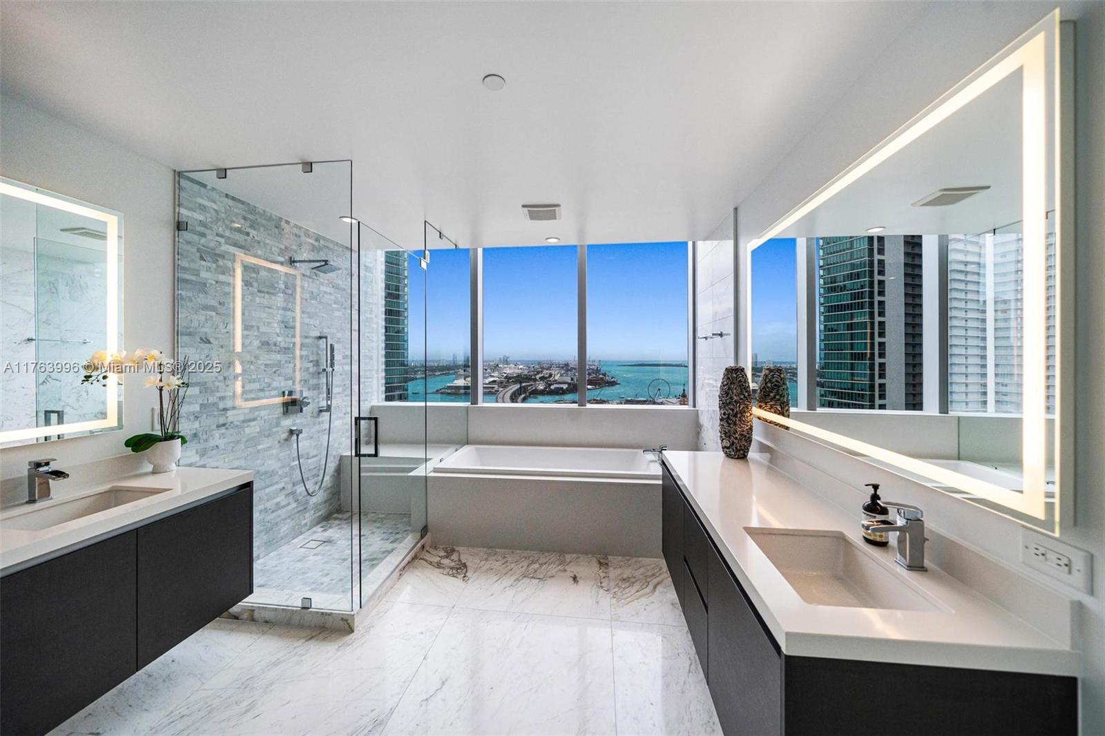 851 NE 1st Ave #2911, Miami FL 33132