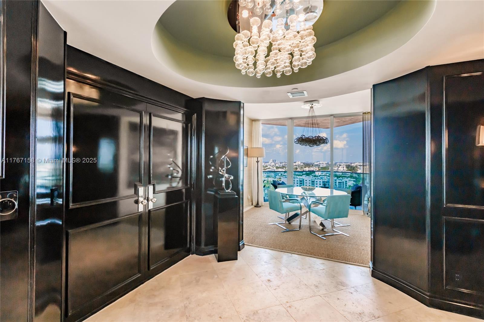 300 S Pointe Dr #1604, Miami Beach FL 33139