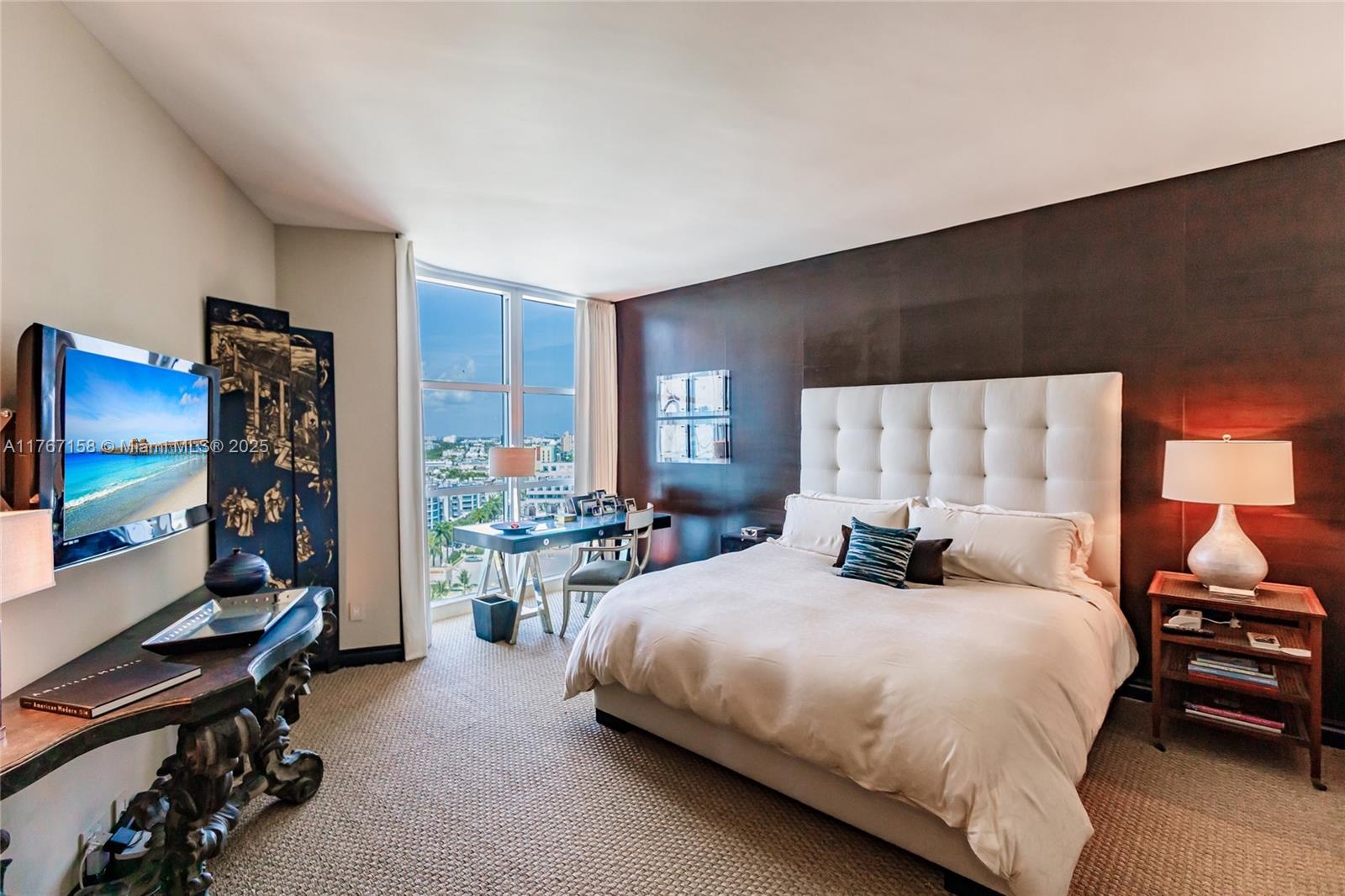 300 S Pointe Dr #1604, Miami Beach FL 33139
