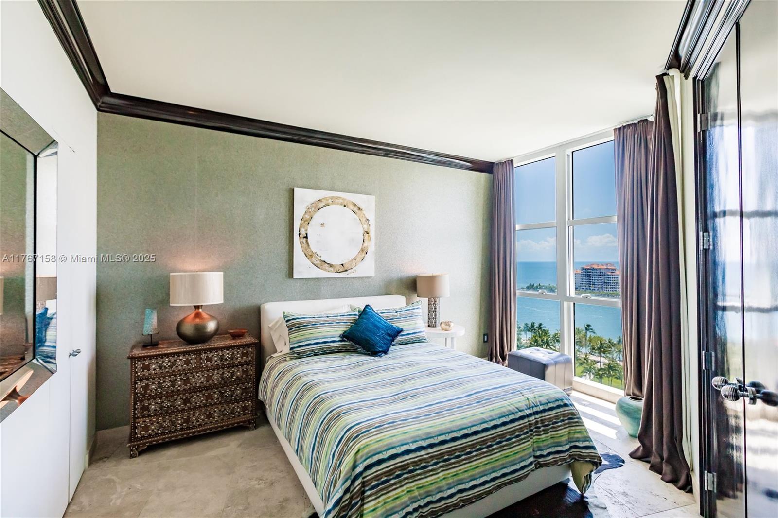 300 S Pointe Dr #1604, Miami Beach FL 33139