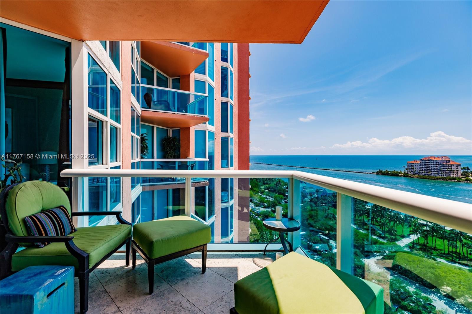 300 S Pointe Dr #1604, Miami Beach FL 33139