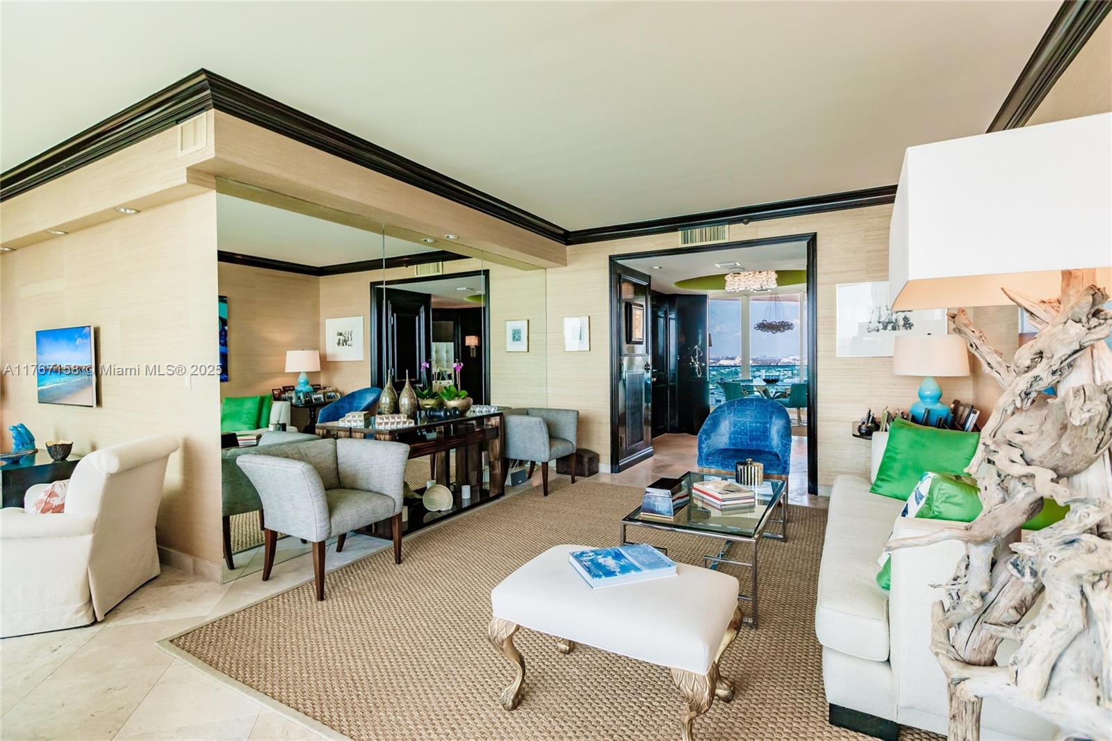 300 S Pointe Dr #1604, Miami Beach FL 33139