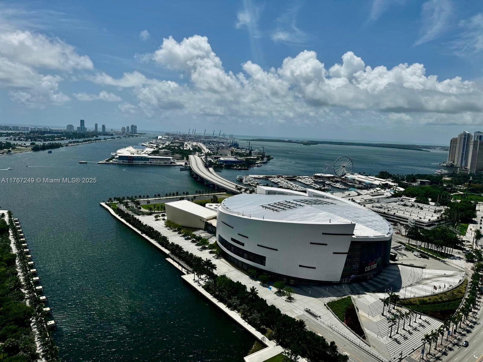 900 Biscayne Blvd #3503, Miami FL 33132