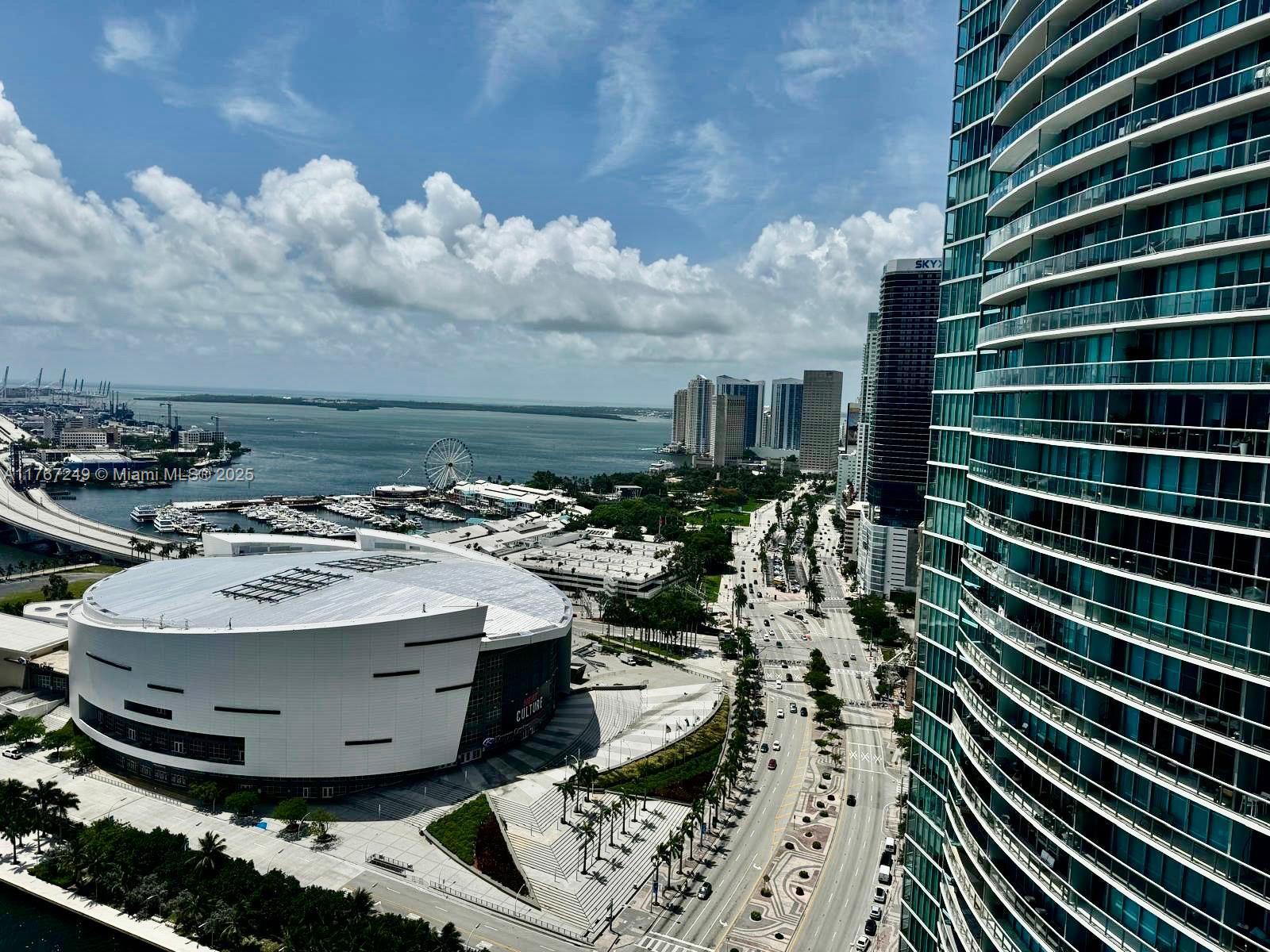900 Biscayne Blvd #3503, Miami FL 33132
