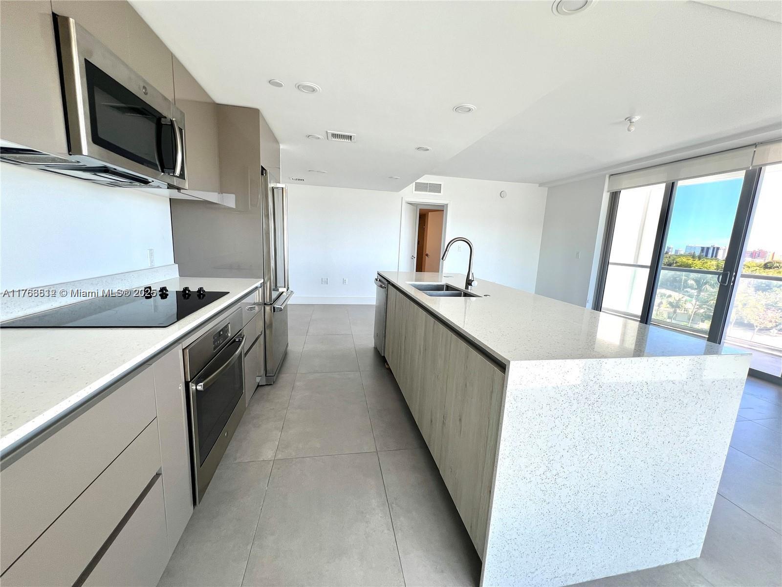 13800 Highland Dr #601, North Miami Beach, Florida image 9