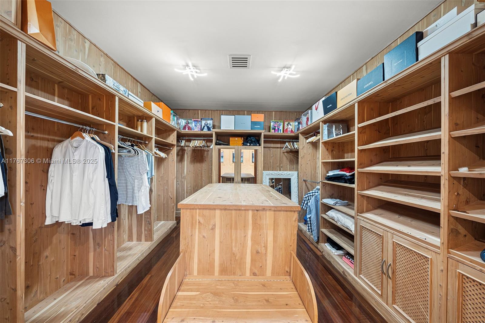 Listing Photo 41