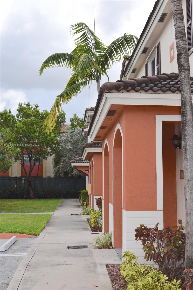 17347 NW 7th Ave #907, Miami Gardens, Florida image 8