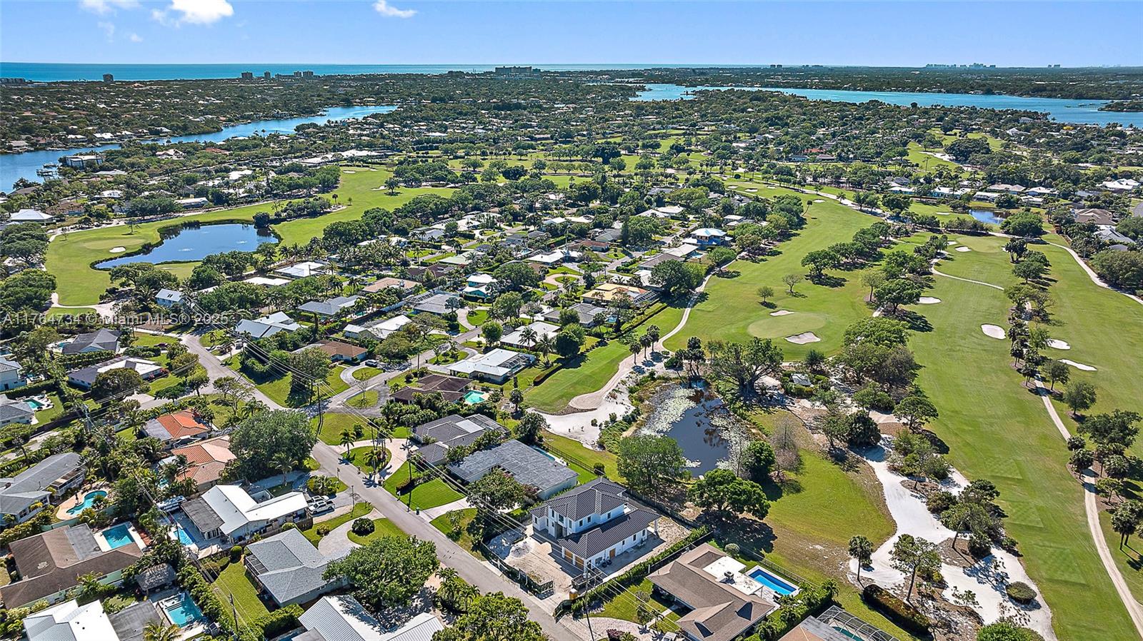 325 N Fairway  N, Tequesta, Florida image 18