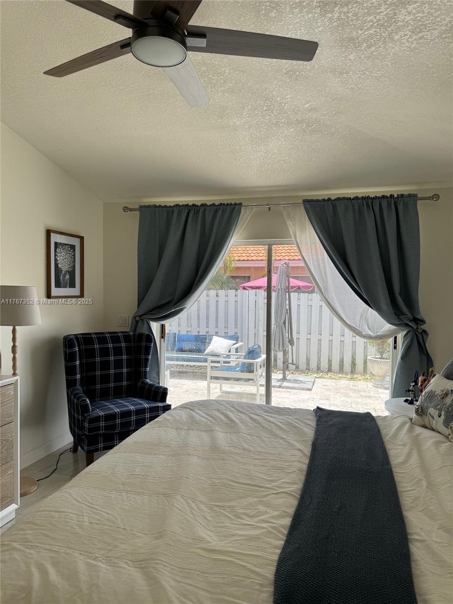 Residential, Plantation, Florida image 14
