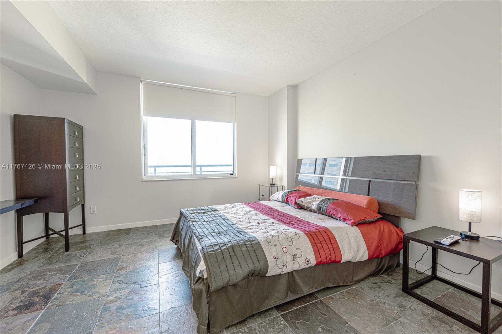 325 S Biscayne Blvd #3624, Miami FL 33131