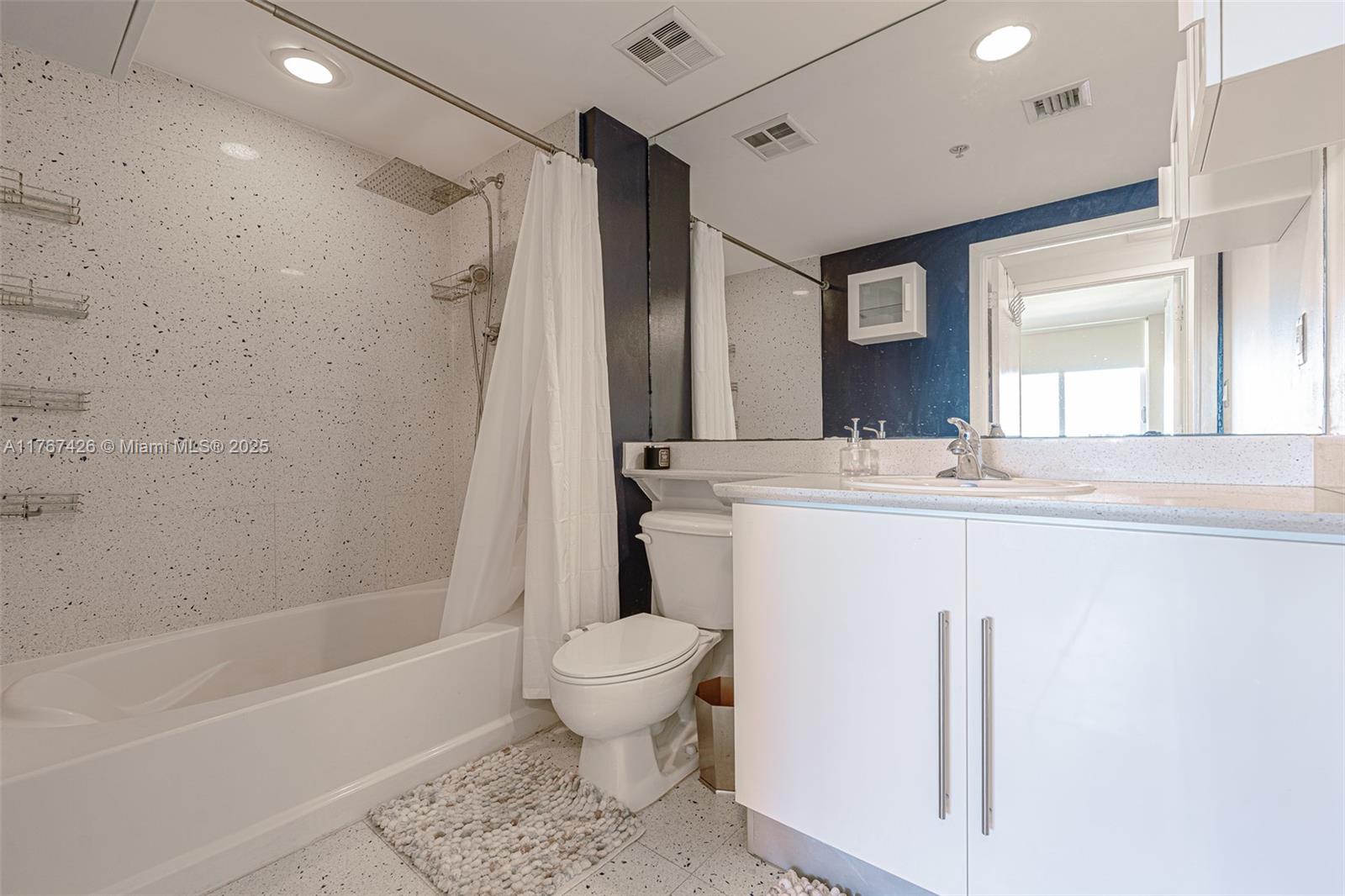 325 S Biscayne Blvd #3624, Miami FL 33131