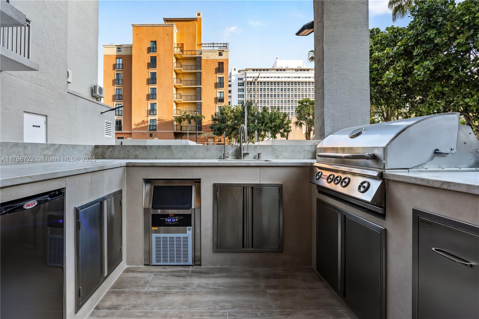 700 Coral Way #2, Coral Gables, Florida image 39