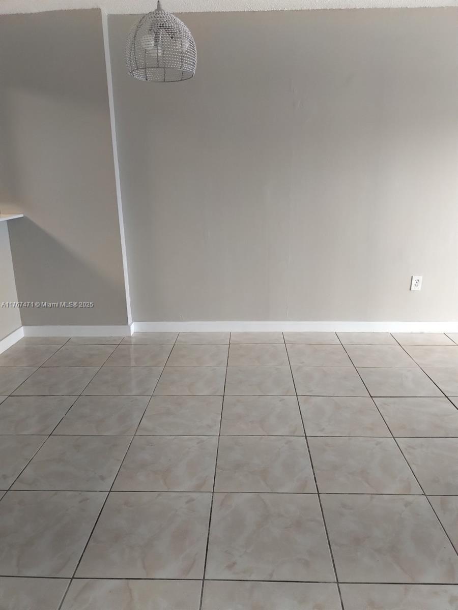 16465 NE 22nd Ave #114, North Miami Beach, Florida image 7