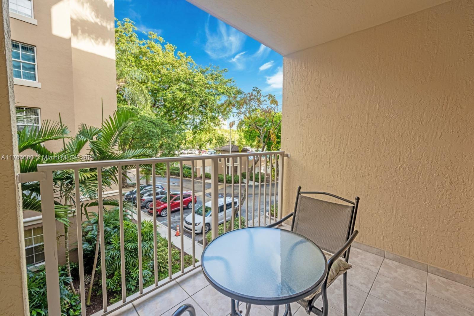 19877 E Country Club Dr #3305, Aventura FL 33180