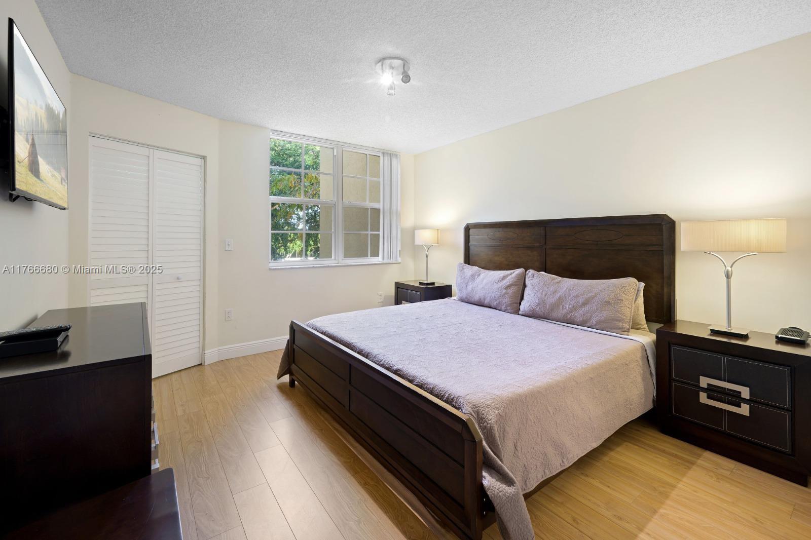 19877 E Country Club Dr #3305, Aventura FL 33180