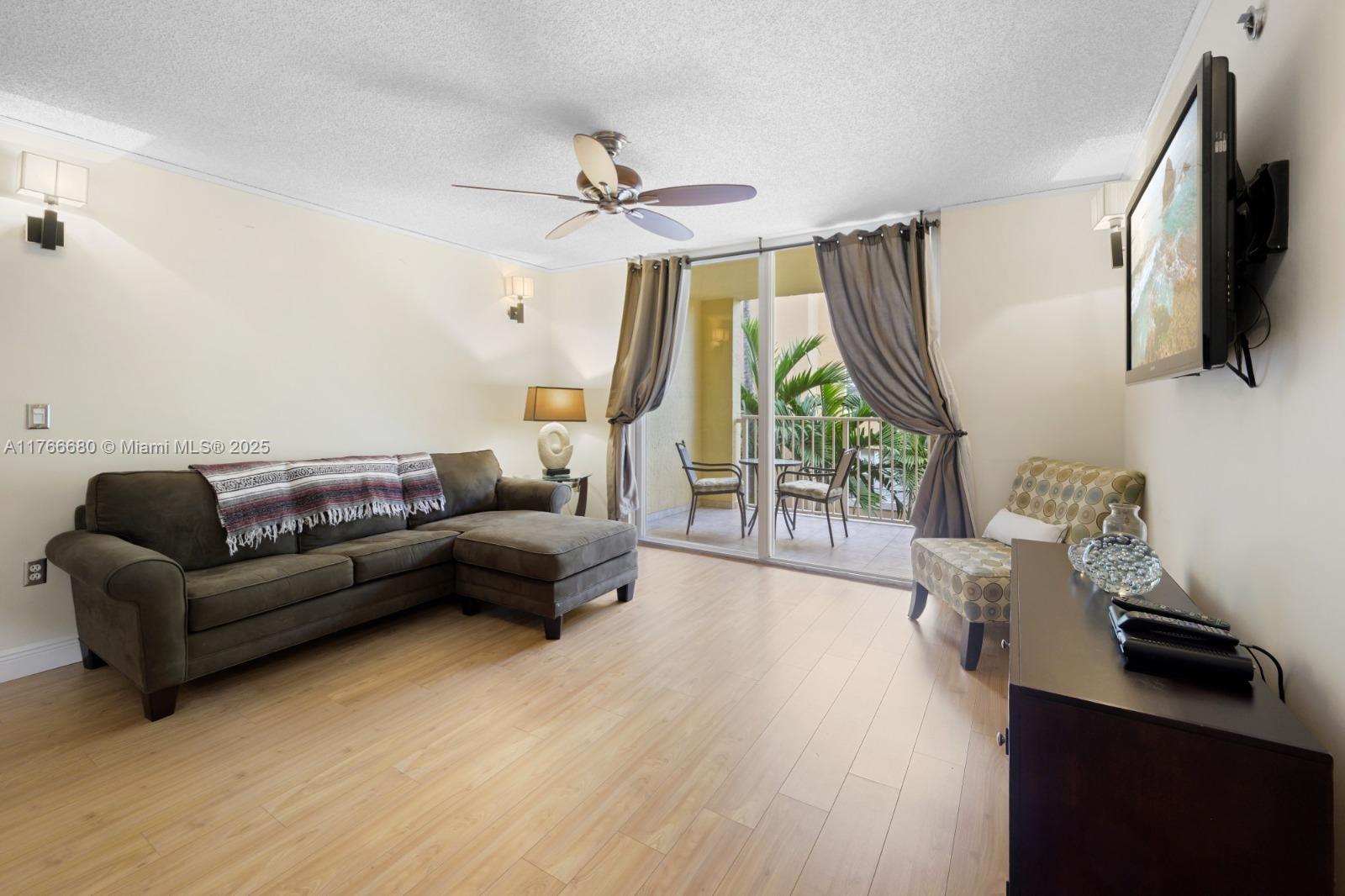 19877 E Country Club Dr #3305, Aventura FL 33180