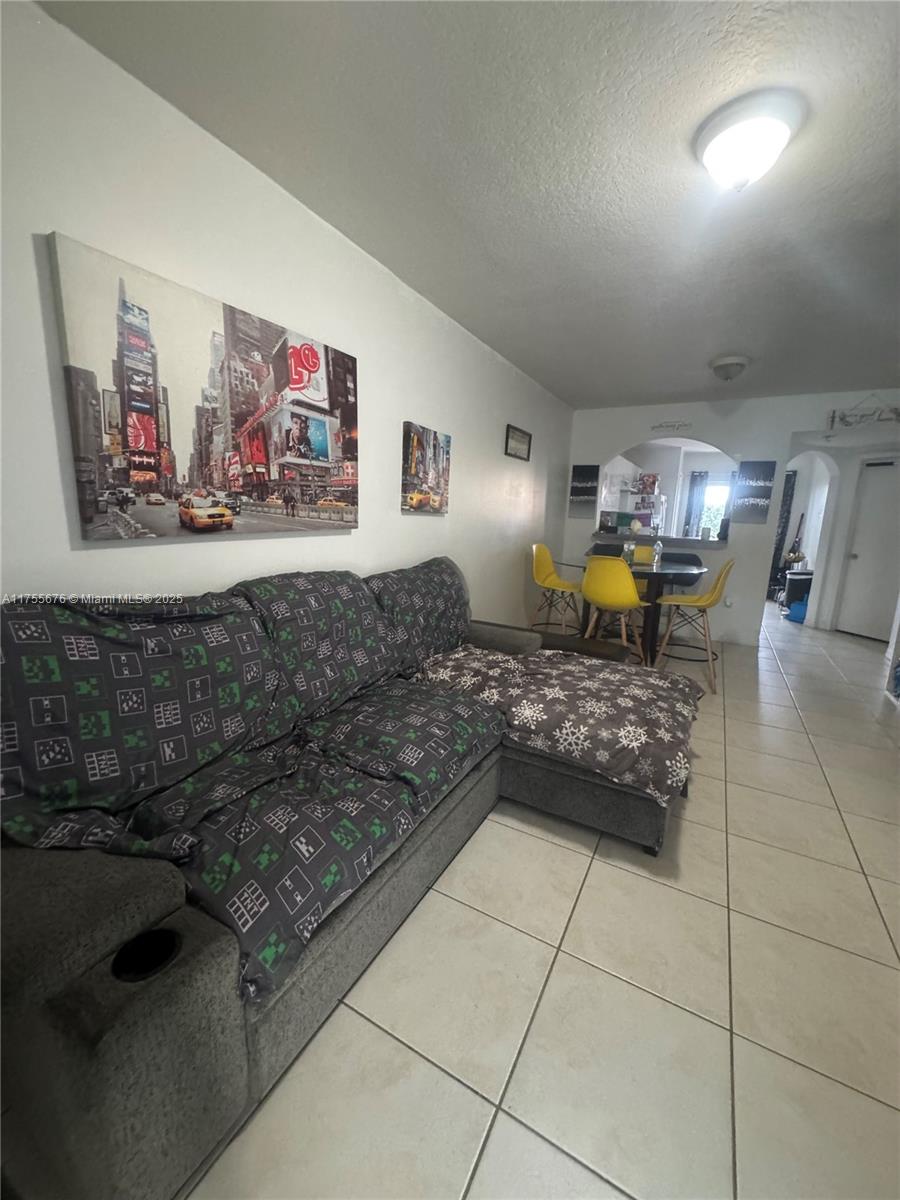940 NE 33rd Ter #103, Homestead, Florida image 11