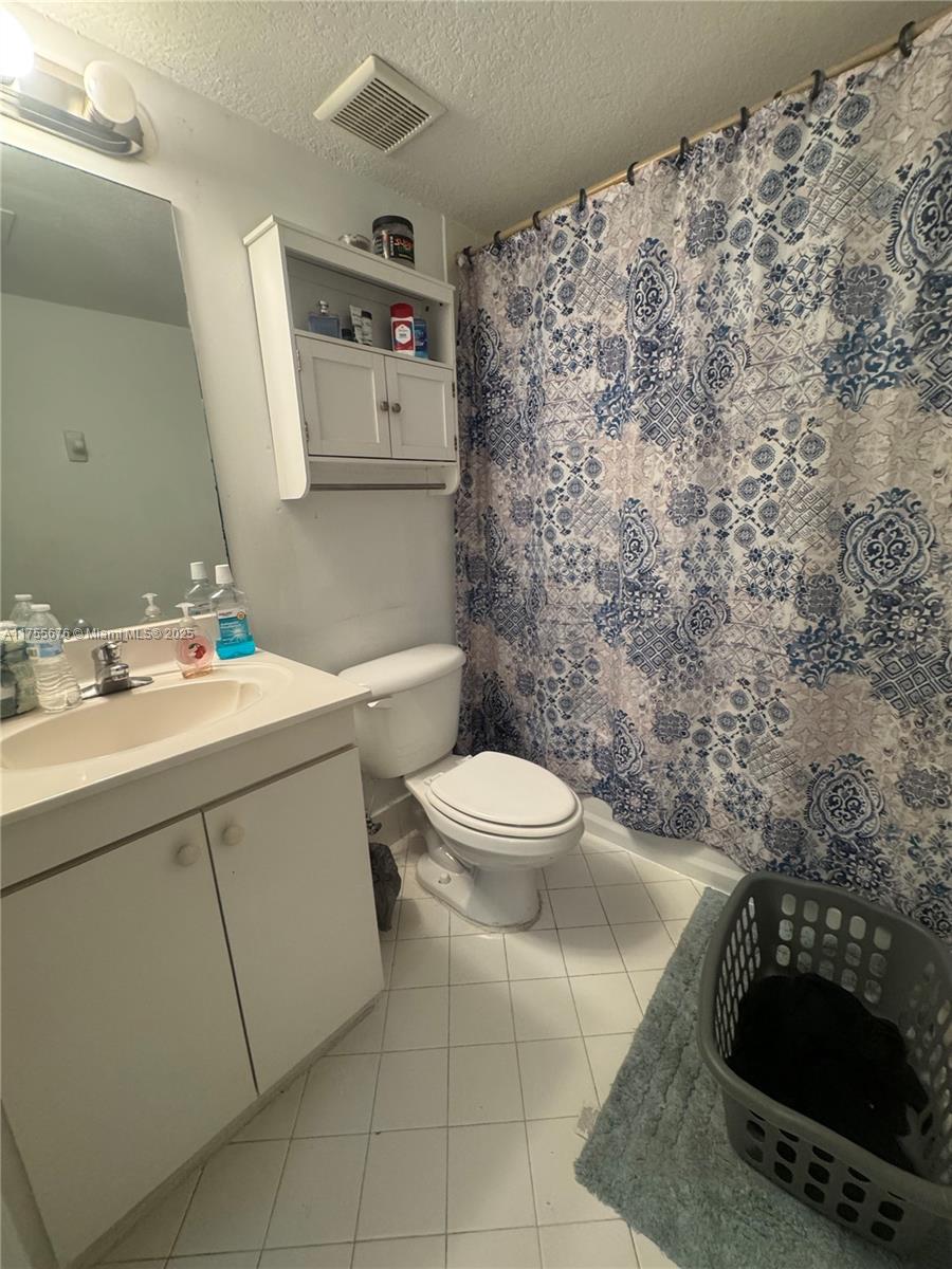 940 NE 33rd Ter #103, Homestead, Florida image 15