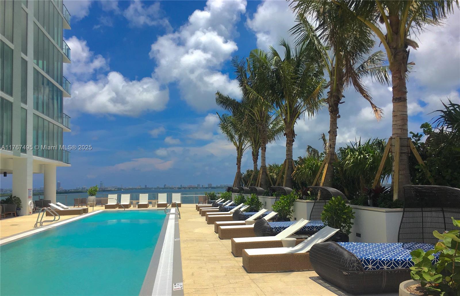 2900 NE 7th Ave #1505, Miami FL 33137