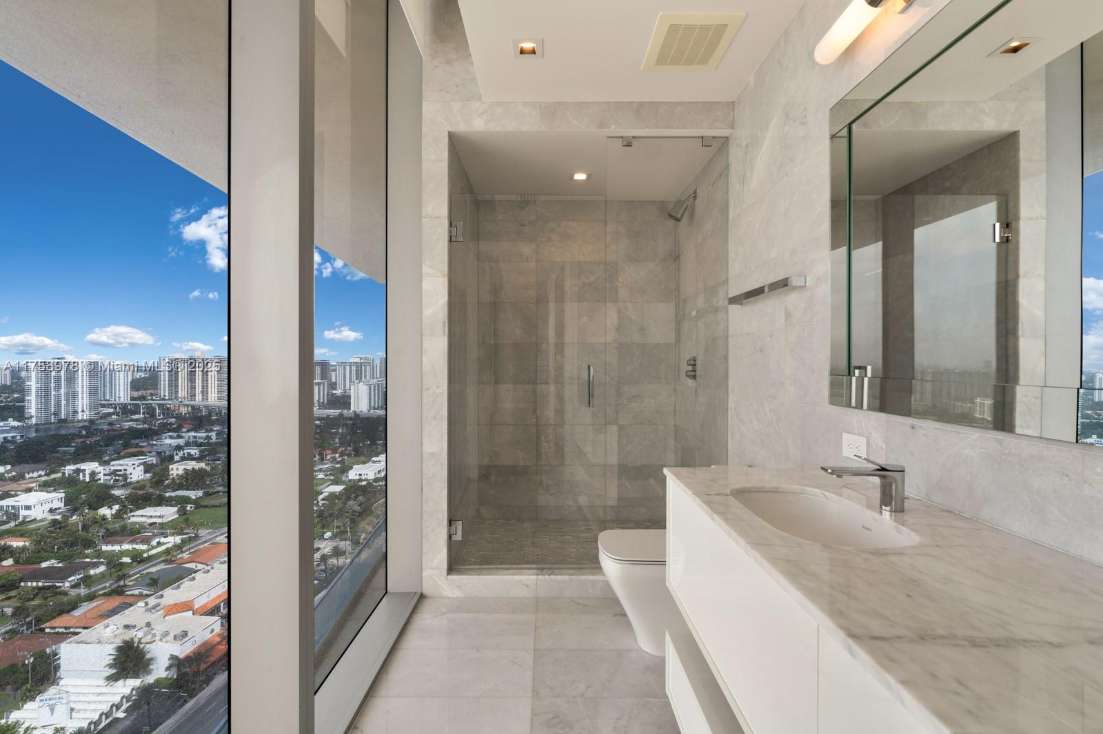 18501 Collins Ave #SK2301, Sunny Isles Beach, Florida image 35