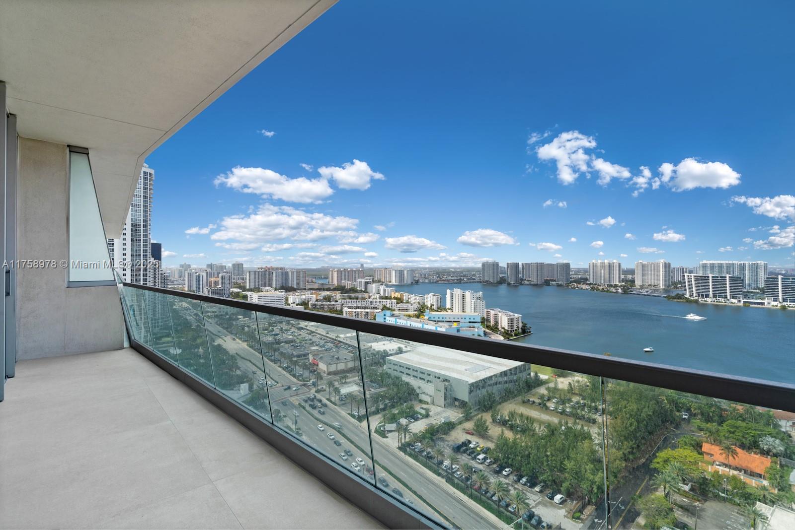 18501 Collins Ave #SK2301, Sunny Isles Beach, Florida image 39