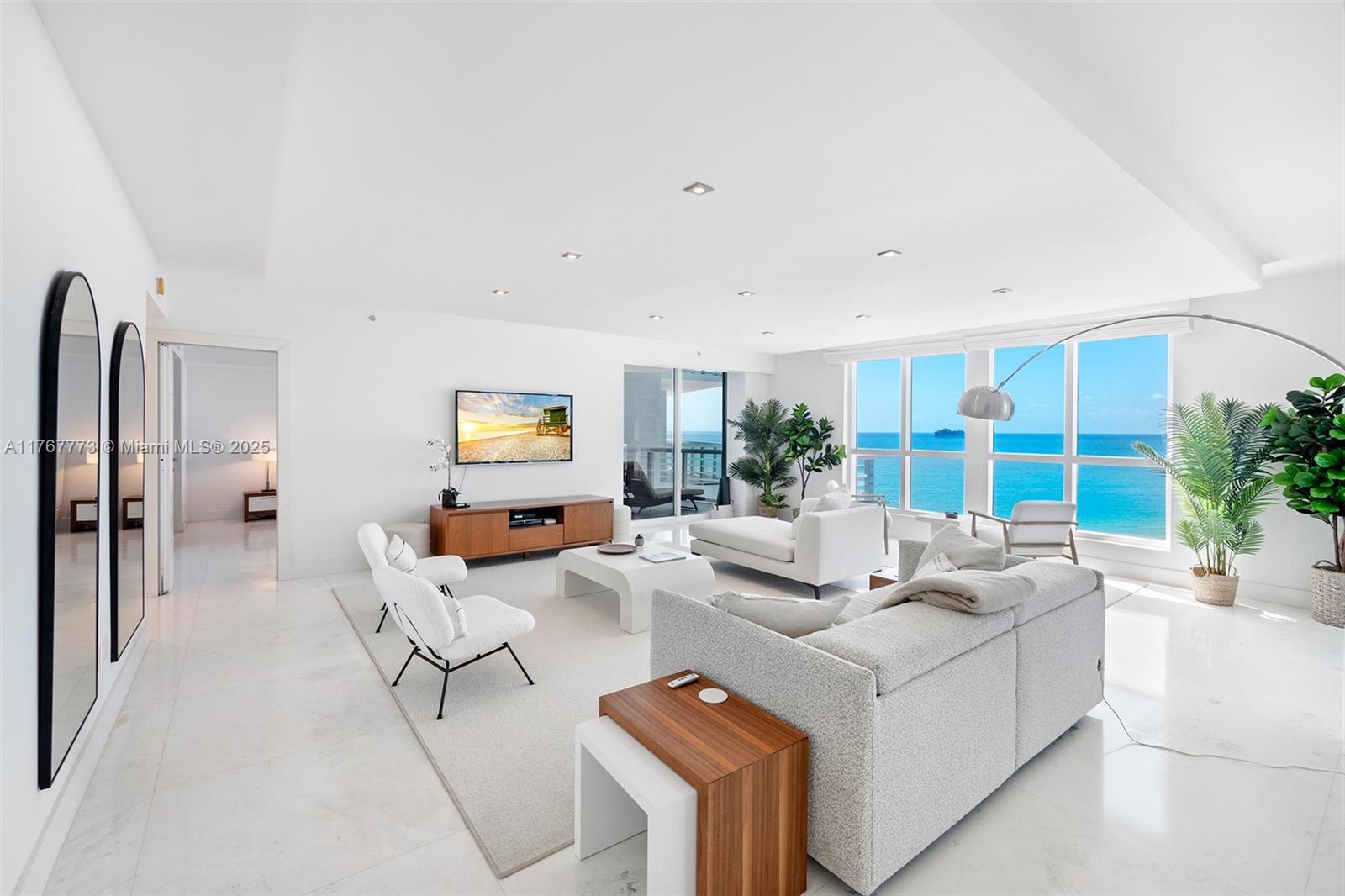 Condo for Rent in Miami Beach, FL