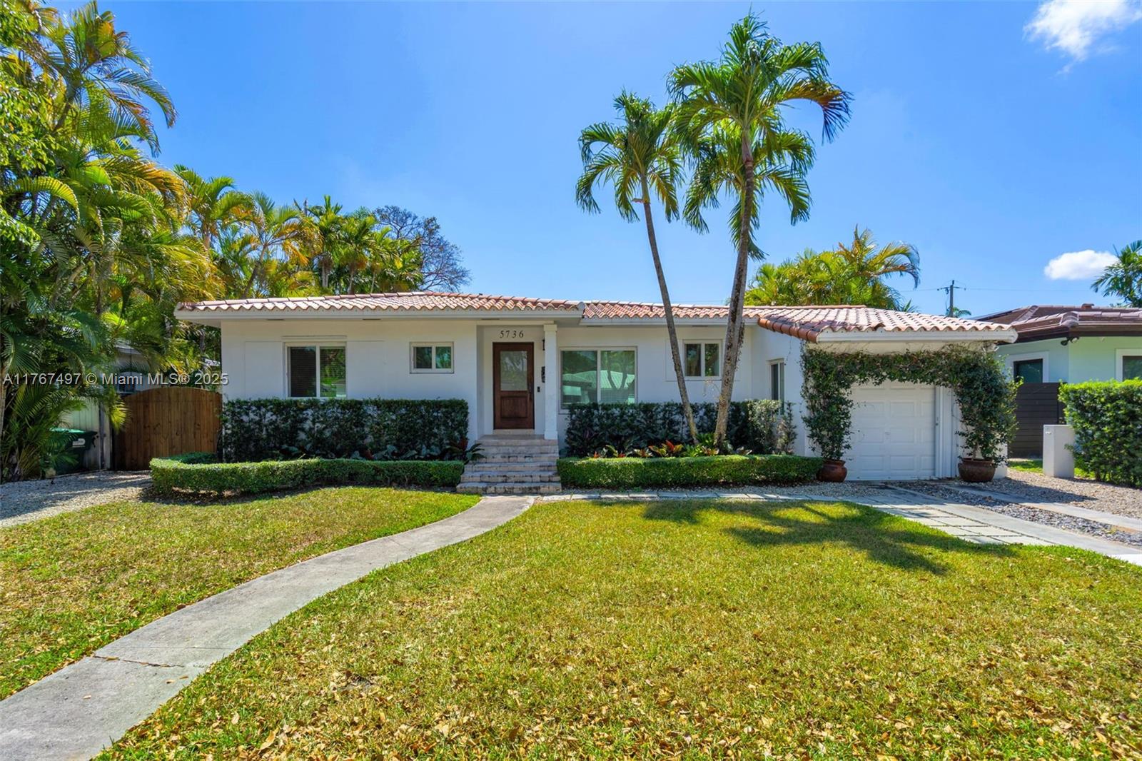 5736 SW 31st St  For Sale A11767497, FL