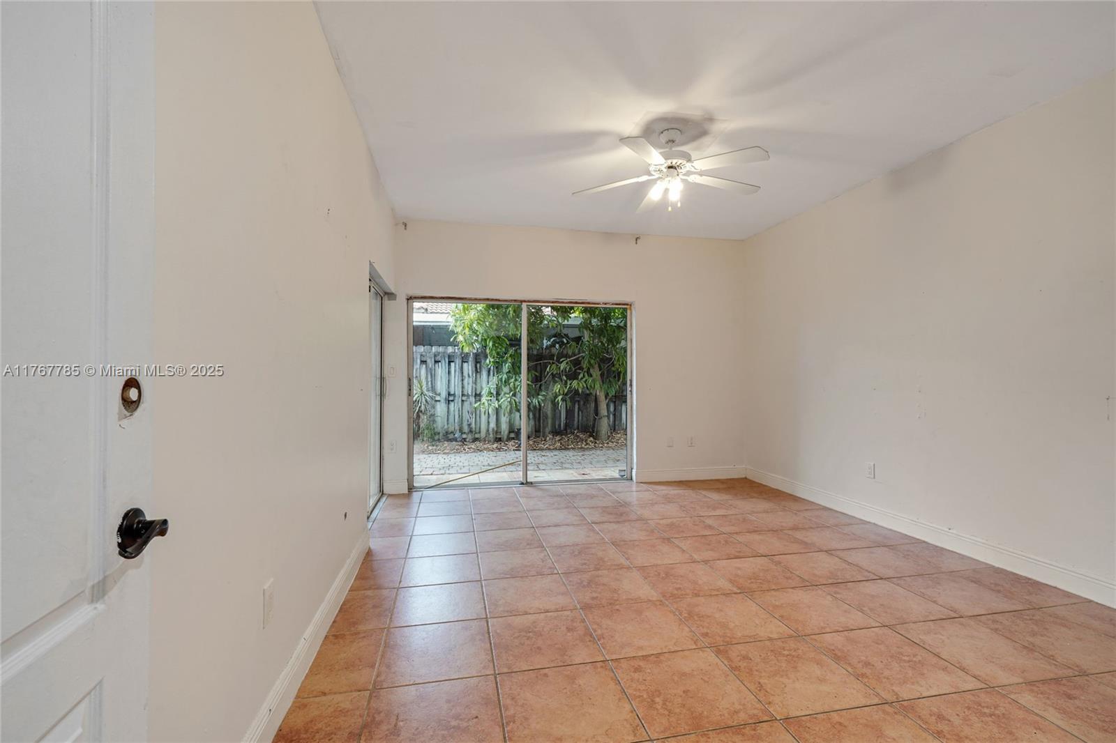 7978 NW 200th St, Hialeah, Florida image 15