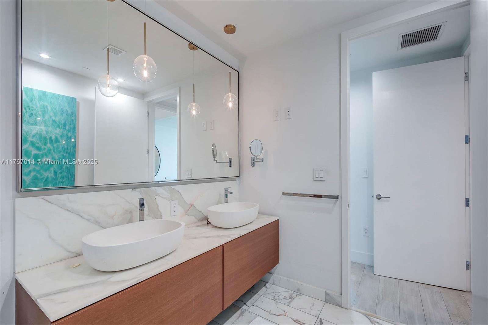 10201 Collins Ave #804, Bal Harbour, Florida image 20