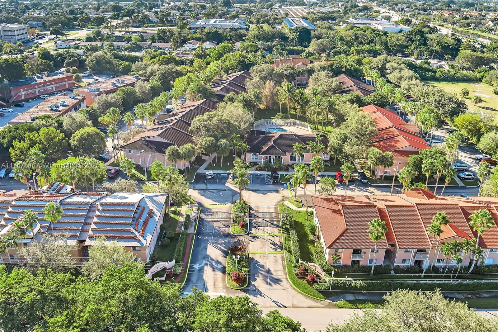 3241 Sabal Palm Mnr #301, Davie, Florida image 33