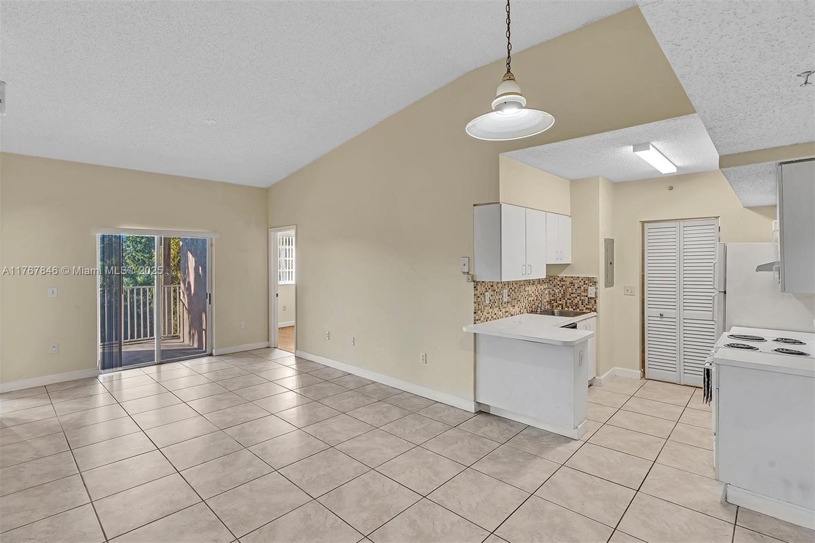 3241 Sabal Palm Mnr #301, Davie, Florida image 6