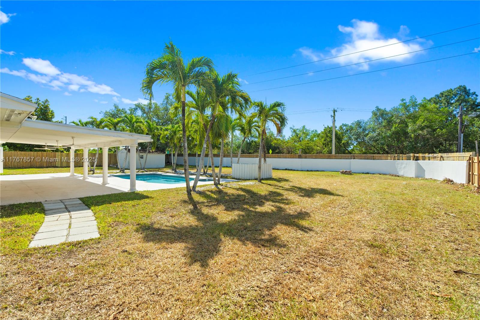 8920 SW 142nd St, Unincorporated Dade, Florida image 31