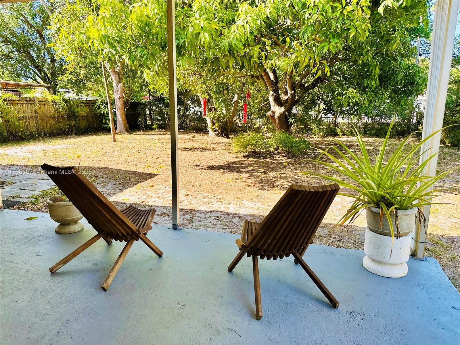 Listing Photo 17