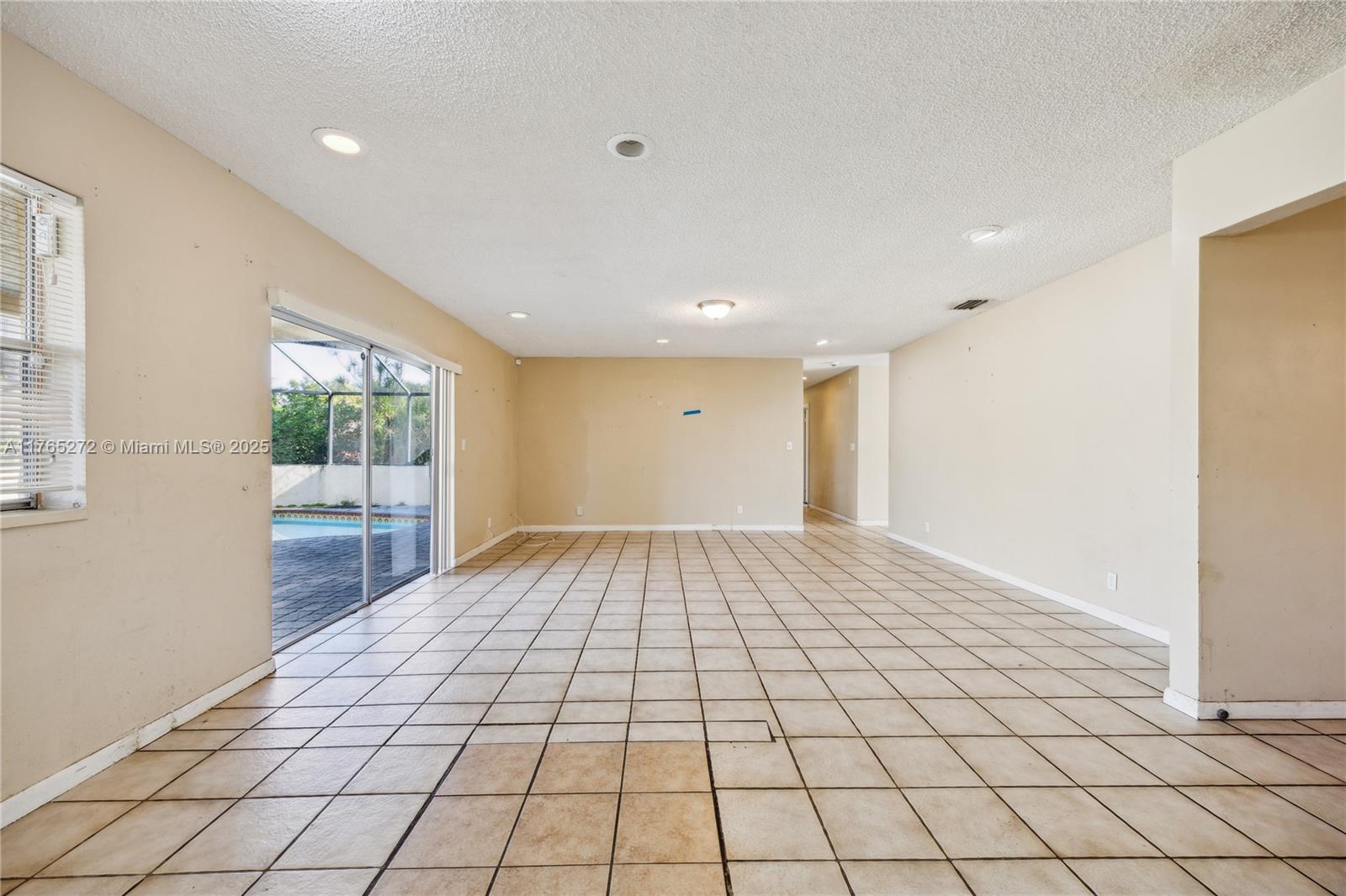 3740 NW 113th Ave, Coral Springs, Florida image 2