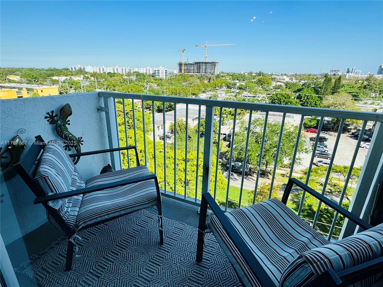 2000 NE 135th St #803, North Miami, Florida image 15