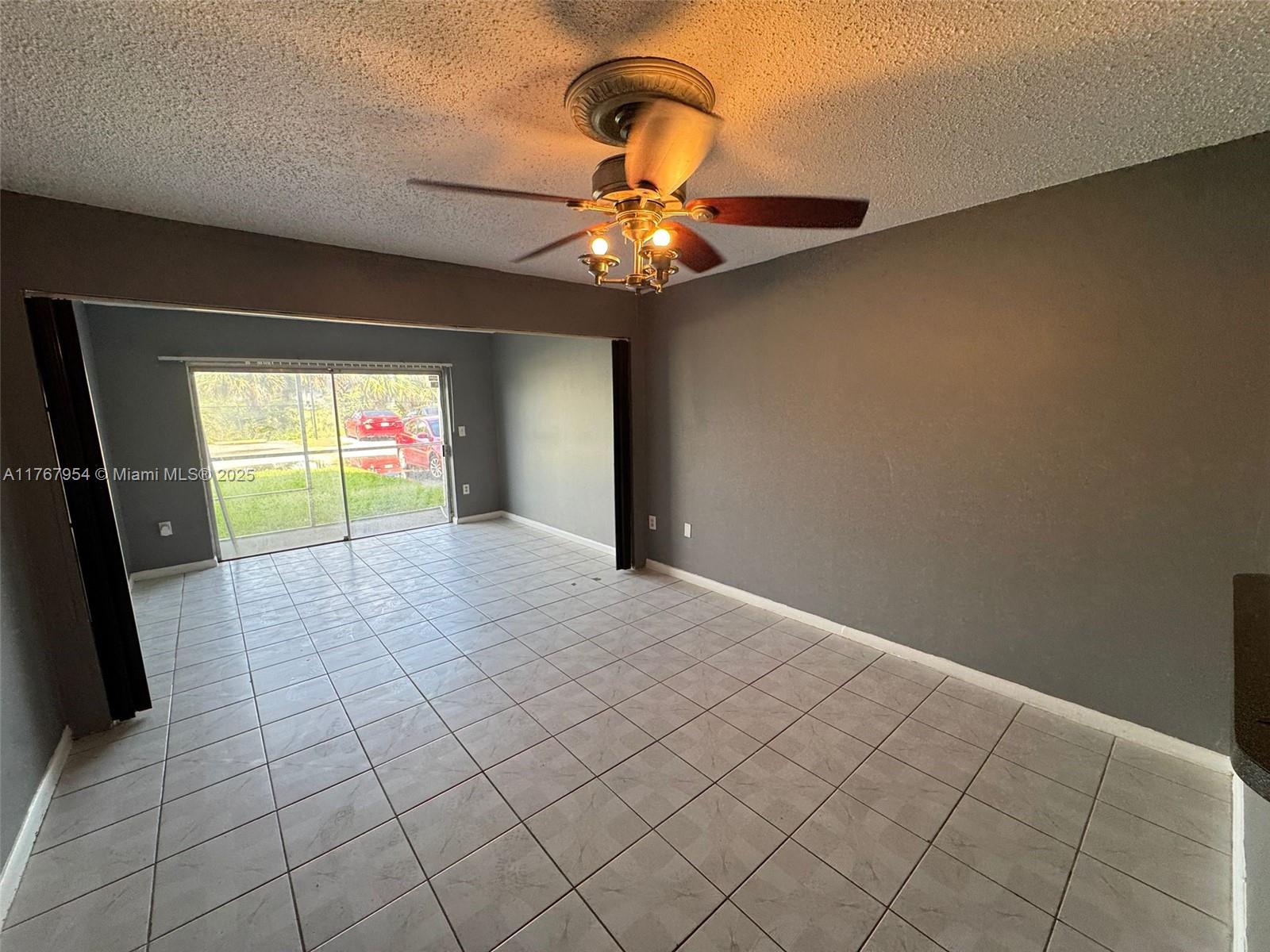 3710 NW 21st St #111, Lauderdale Lakes, Florida image 5