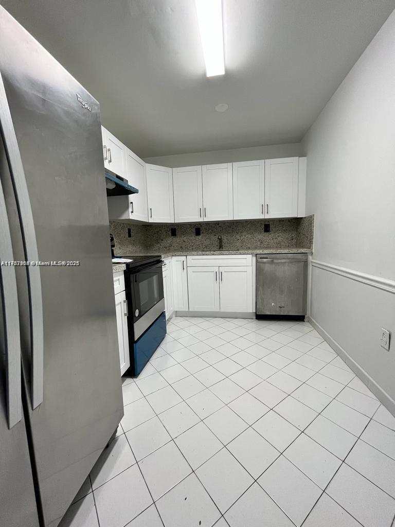 7300 NW 17th St #301, Plantation, Florida image 4