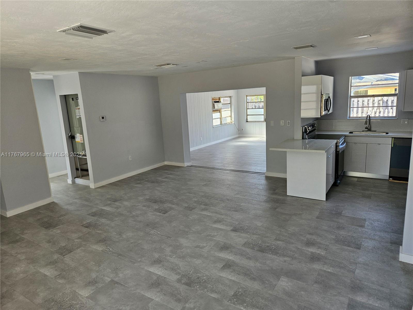 210 SW 68th Blvd, Pembroke Pines, Florida image 13