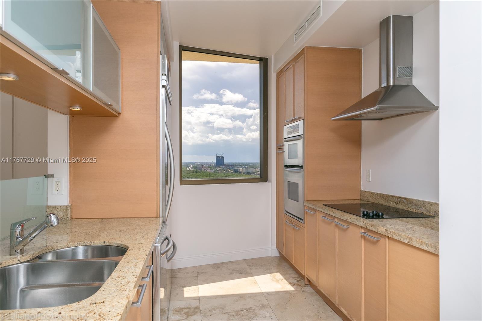 16275 Collins Ave #2104, Sunny Isles Beach FL 33160