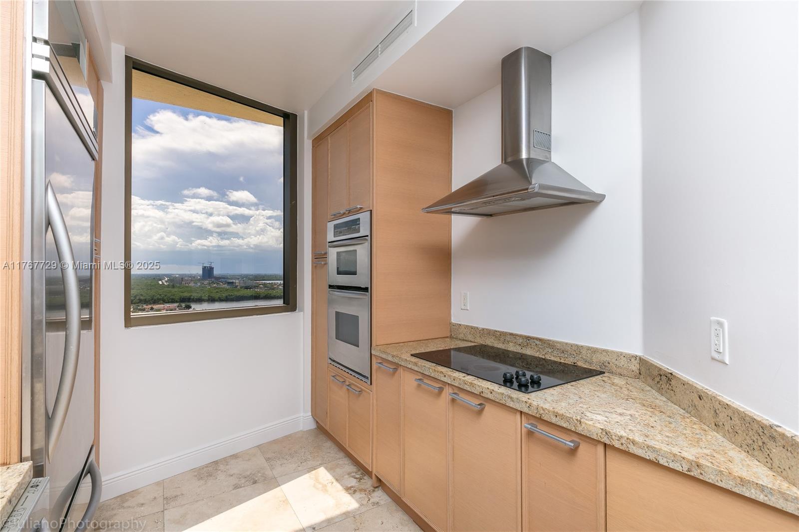 16275 Collins Ave #2104, Sunny Isles Beach FL 33160