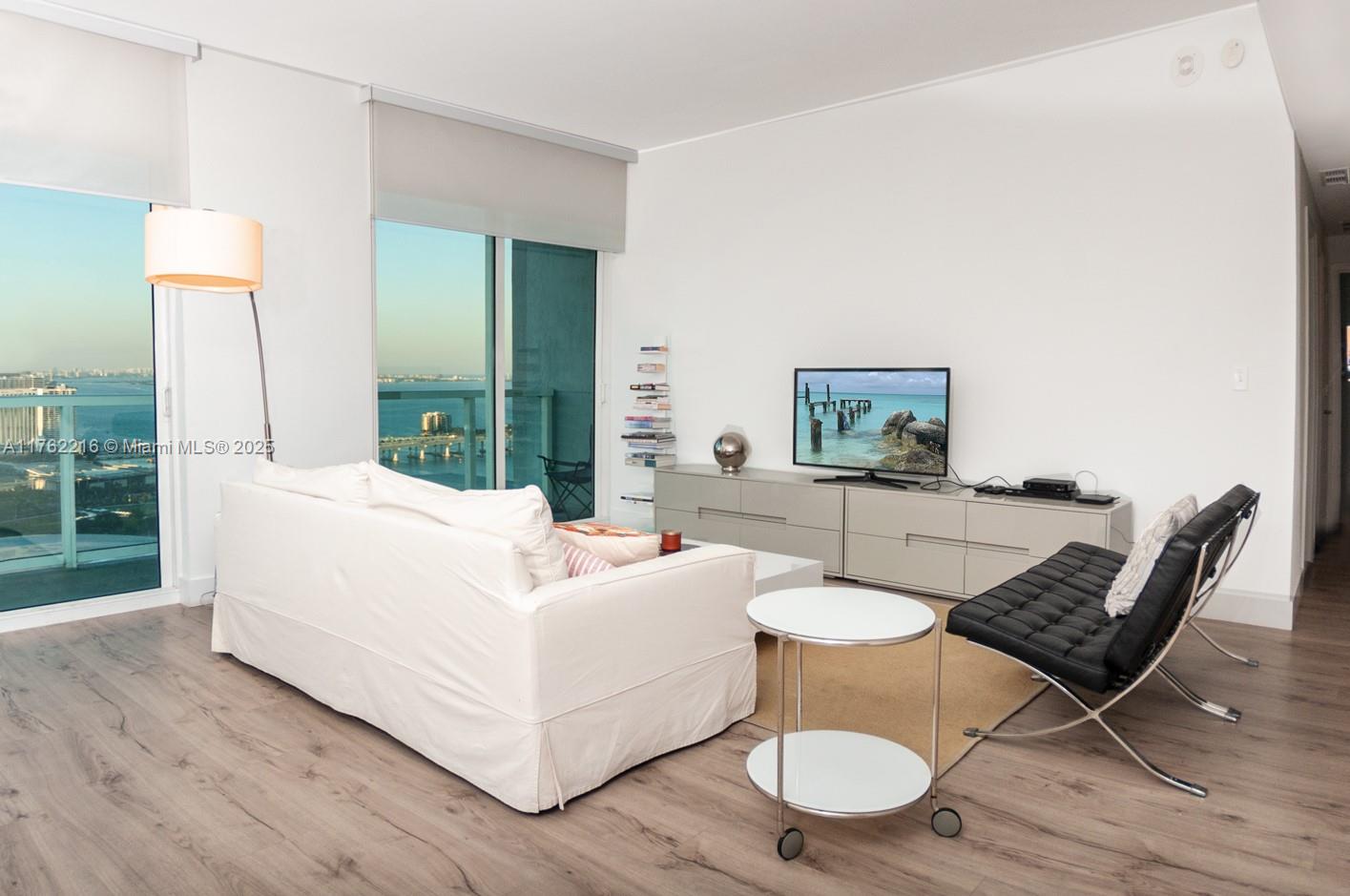 244 Biscayne Blvd #4104, Miami FL 33132