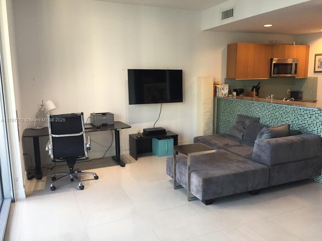 1060 Brickell Ave #2509, Miami FL 33131
